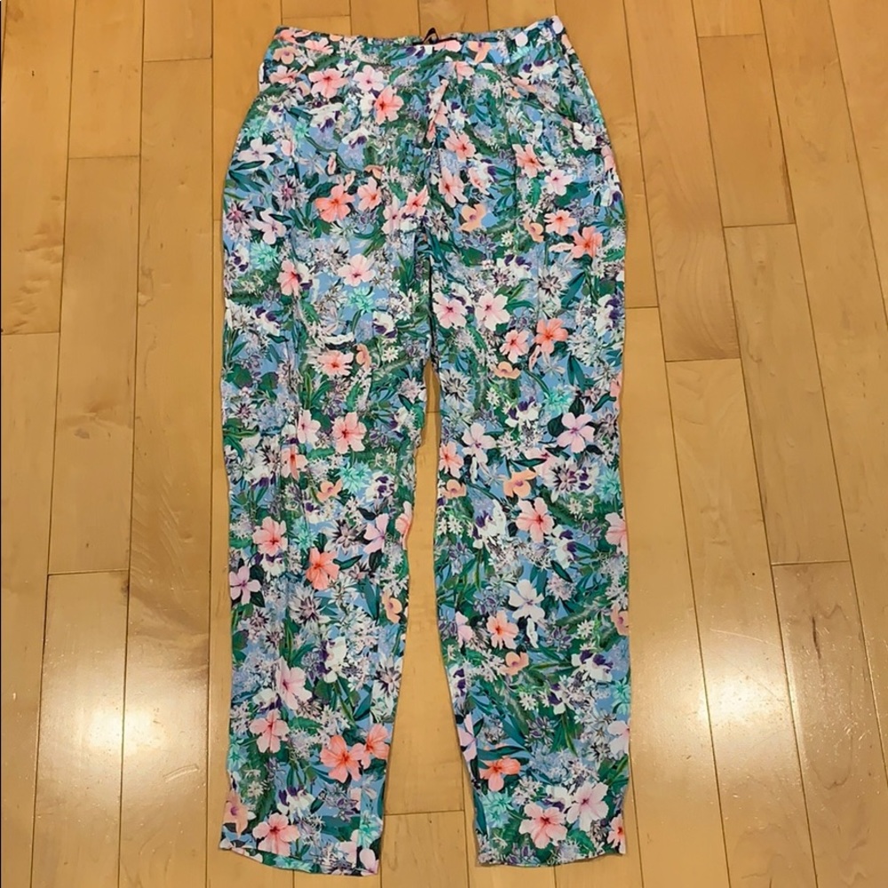 Women’s Zara Floral Flowy Pants